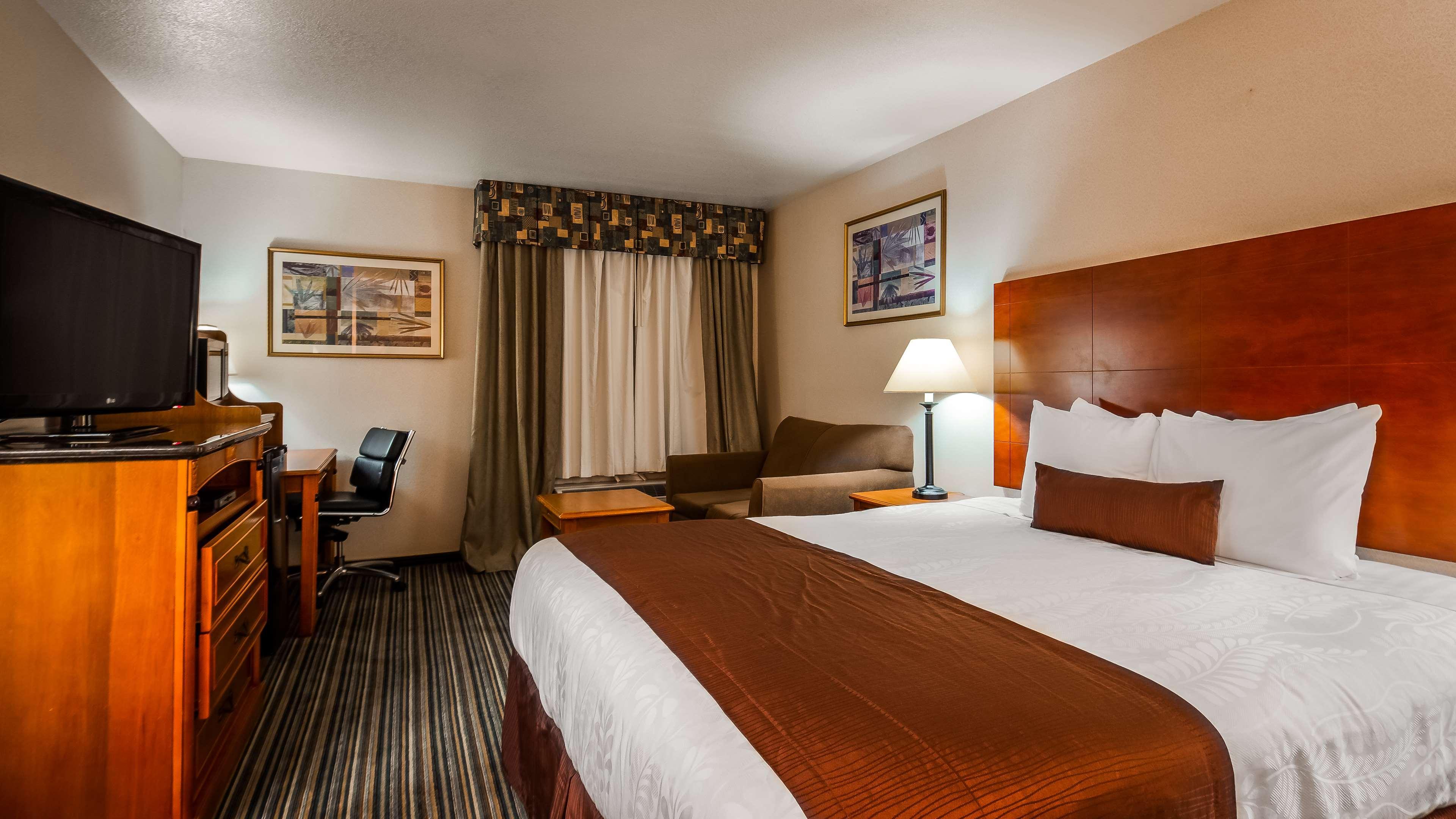 Best Western Plus Twin View Inn And Suites Redding Exteriör bild