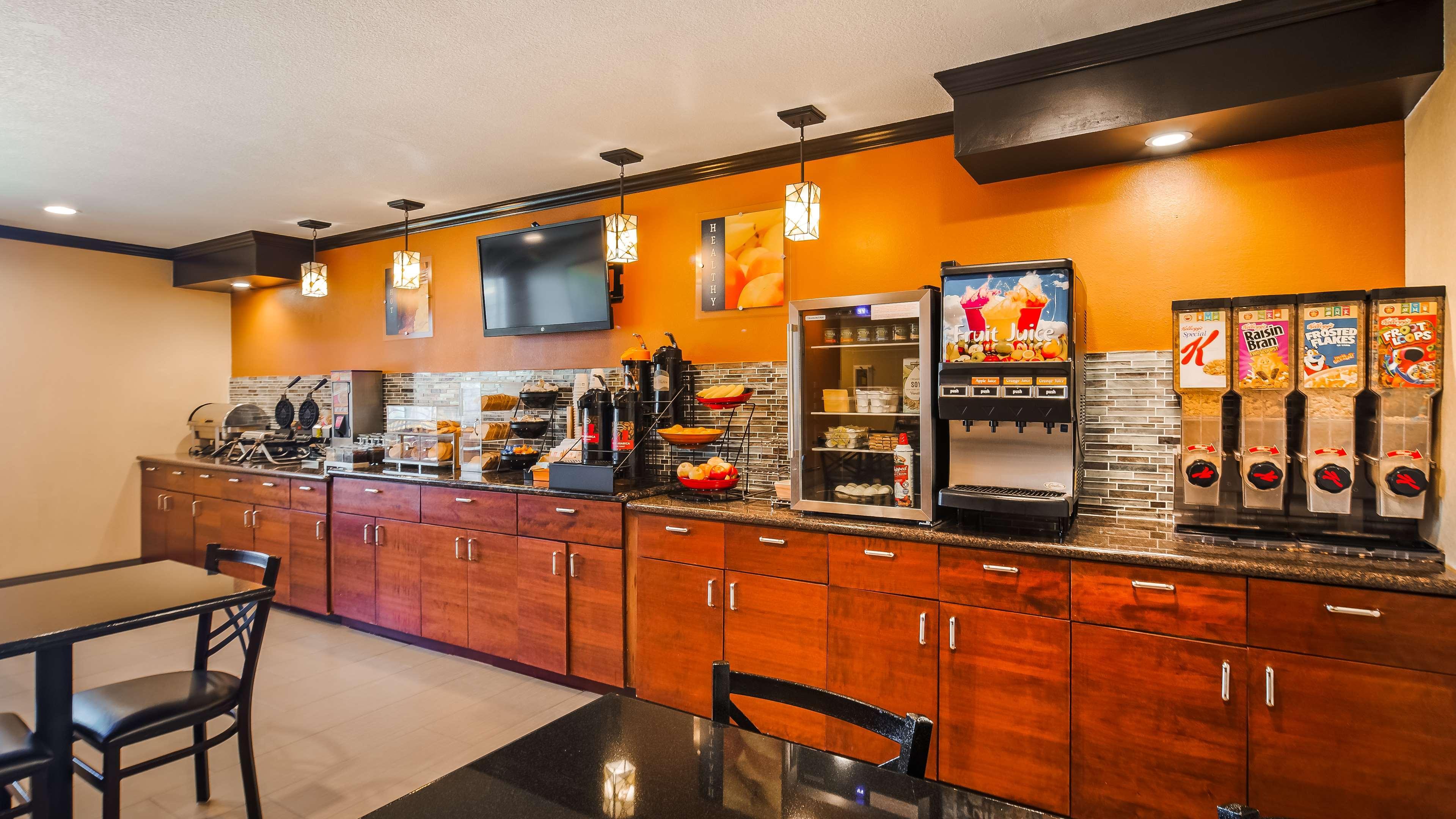 Best Western Plus Twin View Inn And Suites Redding Exteriör bild