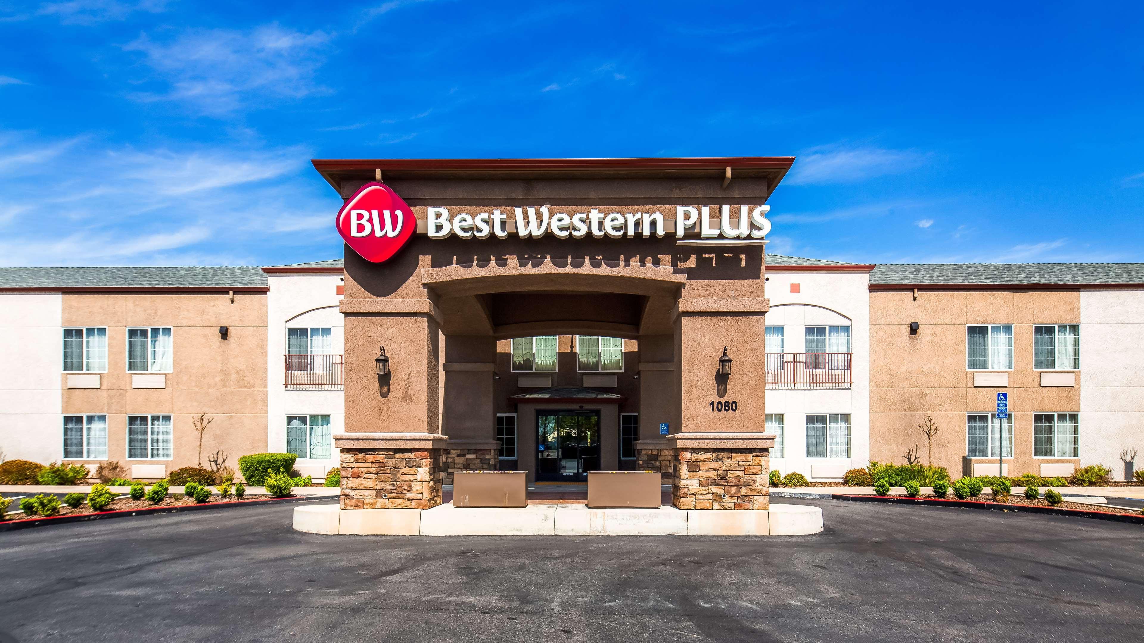 Best Western Plus Twin View Inn And Suites Redding Exteriör bild