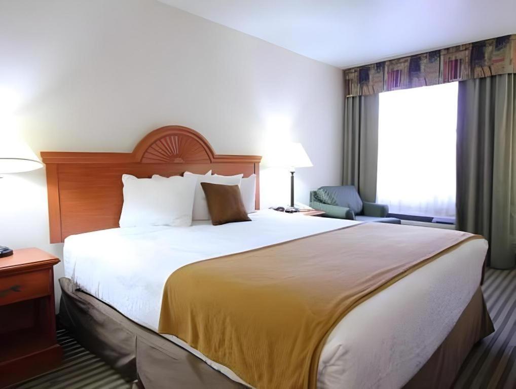 Best Western Plus Twin View Inn And Suites Redding Exteriör bild