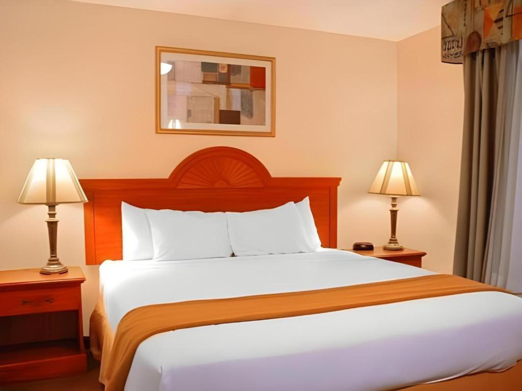 Best Western Plus Twin View Inn And Suites Redding Exteriör bild