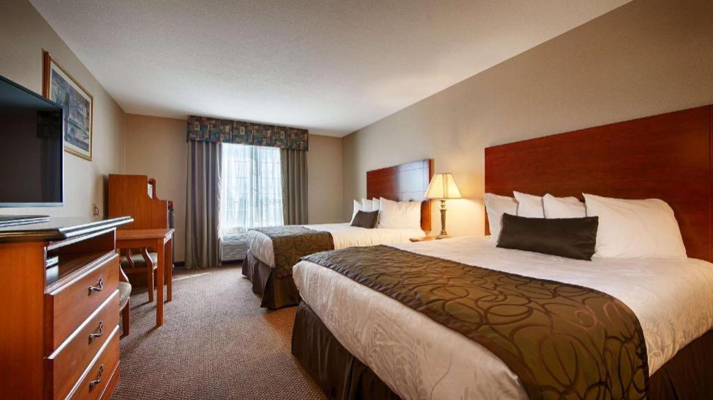 Best Western Plus Twin View Inn And Suites Redding Exteriör bild