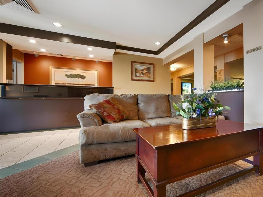 Best Western Plus Twin View Inn And Suites Redding Exteriör bild